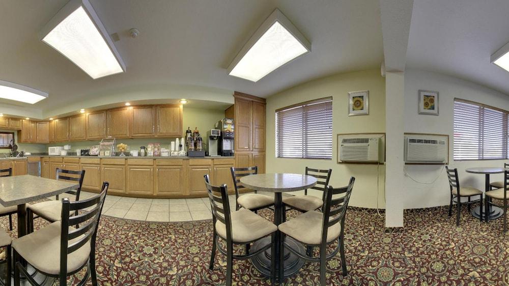 Super 8 By Wyndham Ks 2* Manhattan