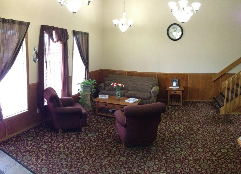 Motel Super 8 By Wyndham Ks Manhattan