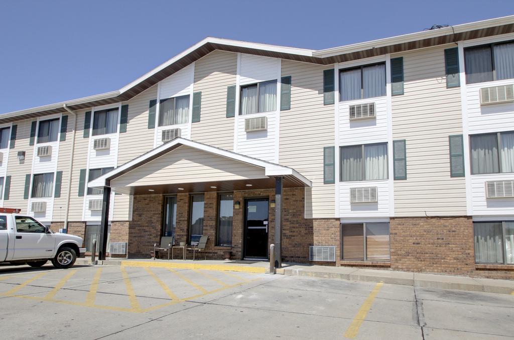 Motel Super 8 By Wyndham Ks 2*